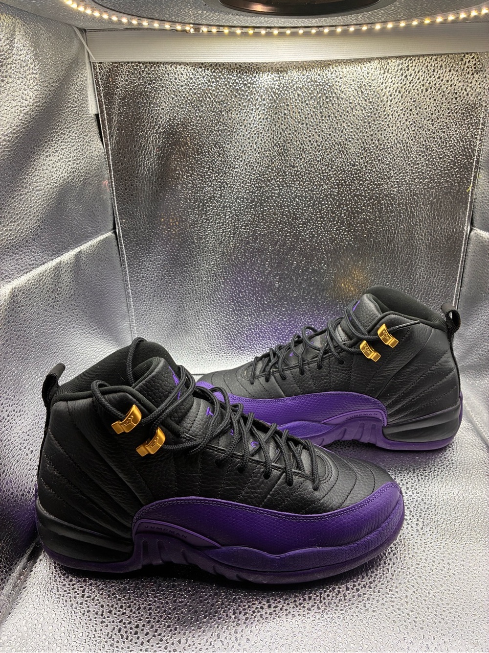 Black & Purple Men's Athletic High-Top Sneakers